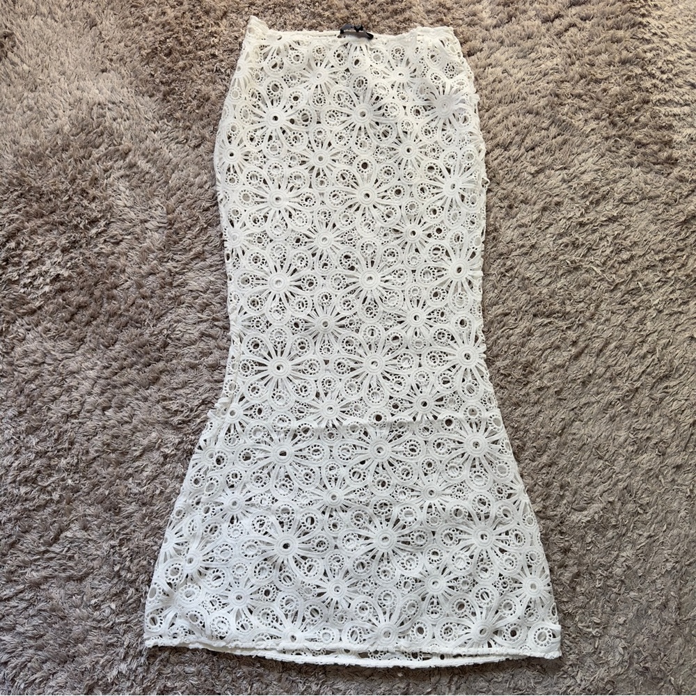 NWOT Beach Skirt Cover Up